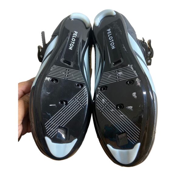 Peloton Cycling Shoes - Picture 5 of 6